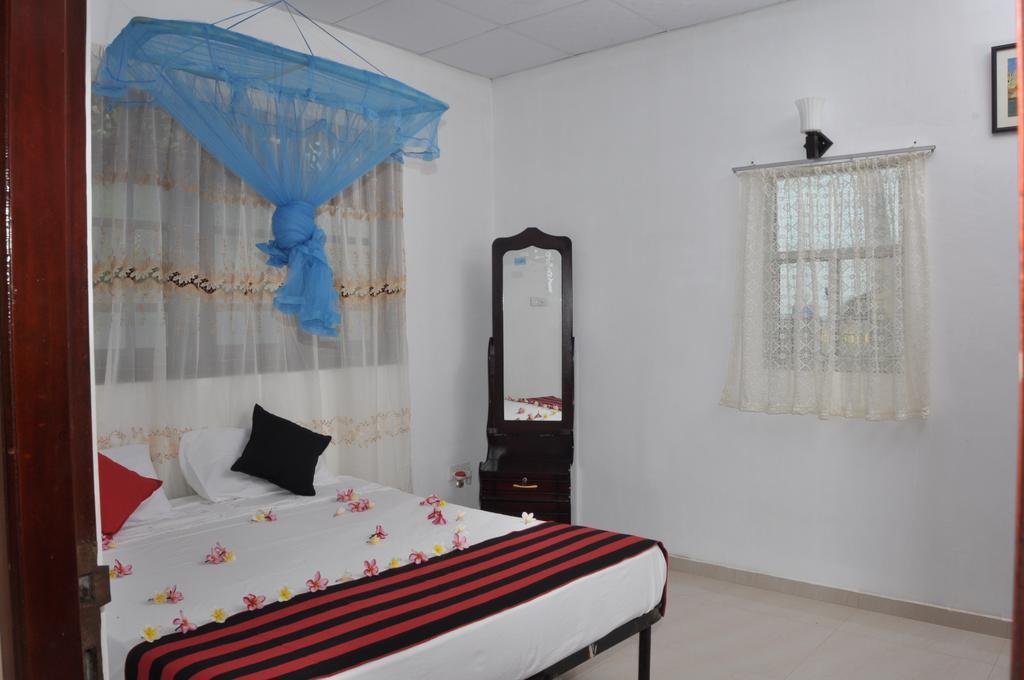 Tms Beach House Negombo Extérieur photo
